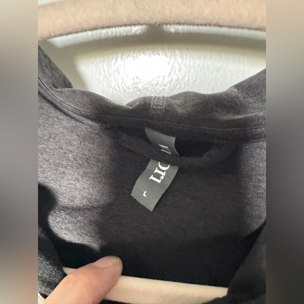 Vuori Black Women's Jacket - Picture 8 of 11